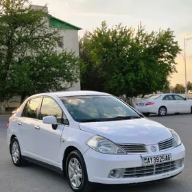 Nissan Versa 2008