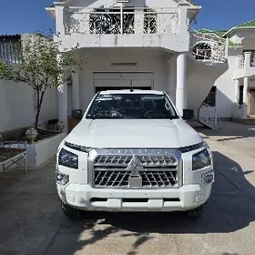 Mitsubishi L200 2026