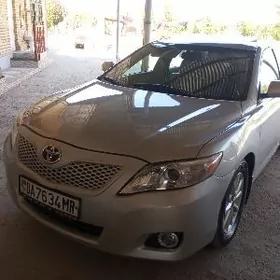 Toyota Camry 2010