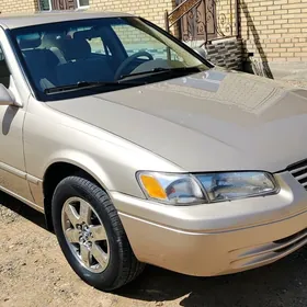 Toyota Camry 1999
