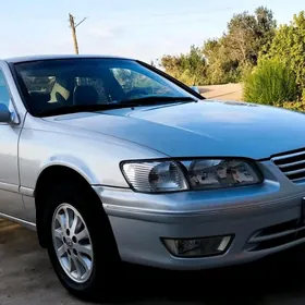 Toyota Camry 2000