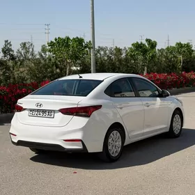 Hyundai Accent 2021