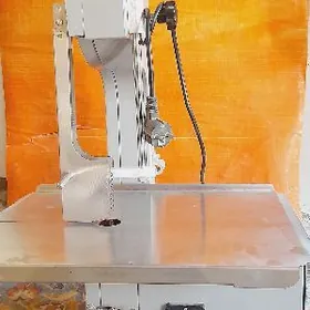 Etsüñk önümlerini kesmek