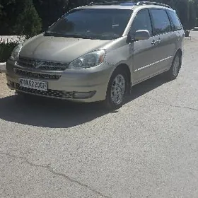 Toyota Sienna 2004