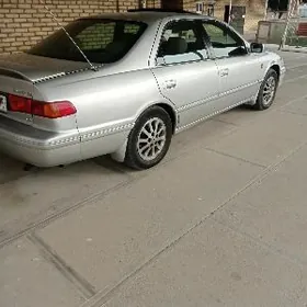 Toyota Camry 2001