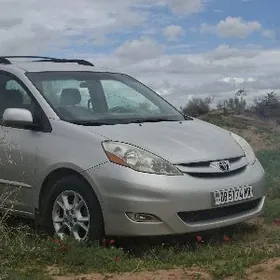 Toyota Sienna 2006