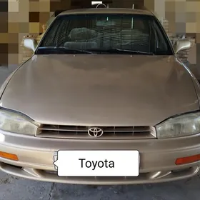 Toyota Camry 1992