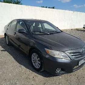 Toyota Camry 2010
