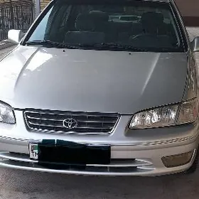 Toyota Camry 2000