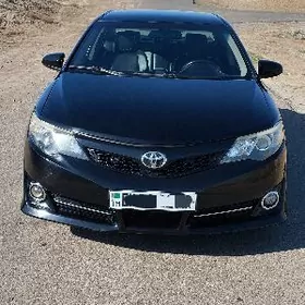 Toyota Camry 2013