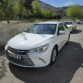Toyota Camry 2016
