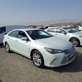 Toyota Camry 2017