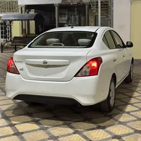 Nissan Sunny 2022