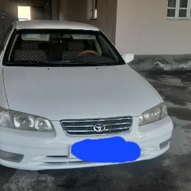 Toyota Camry 1999