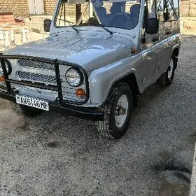 UAZ 469 2002