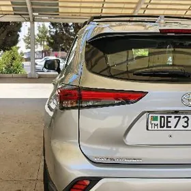 Toyota Highlander 2021