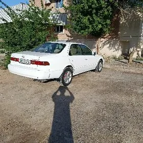 Toyota Camry 1998
