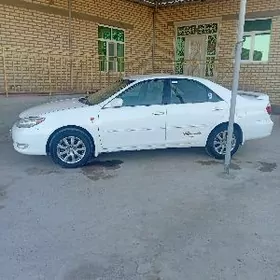 Toyota Camry 2004
