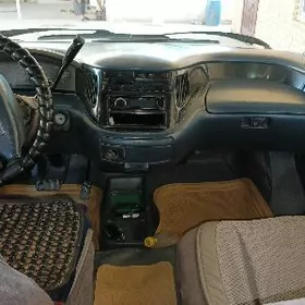 Toyota Previa 1992