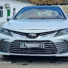 Toyota Camry 2018