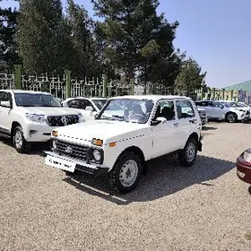 Lada Niva 2010