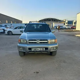 Nissan Pathfinder 2000