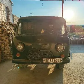 UAZ Profi 1983