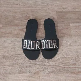 Шлепки женские,фирменные