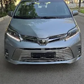 Toyota Sienna 2020