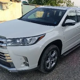 Toyota Highlander 2017
