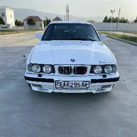 BMW 525 1990
