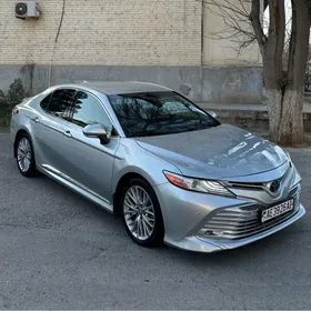 Toyota Camry 2018