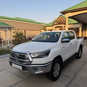Toyota Hilux 2022
