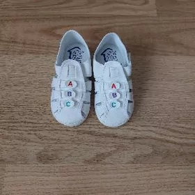 Сандалии для малыша