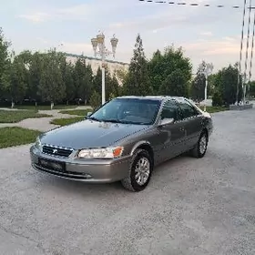 Toyota Camry 1999