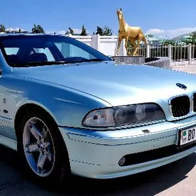 BMW E39 1998