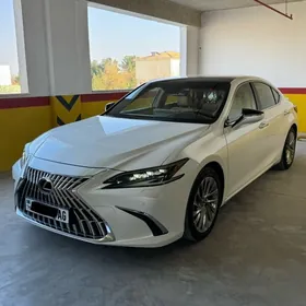 Lexus ES 350 2024