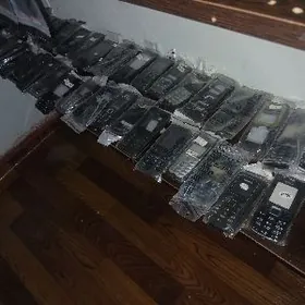 Prastoy nokia samsung korpus