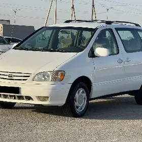 Toyota Sienna 2003