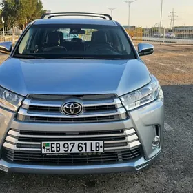 Toyota Highlander 2019