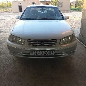 Toyota Camry 2000