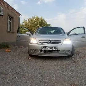 Opel Vectra 2003