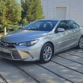 Toyota Camry 2017