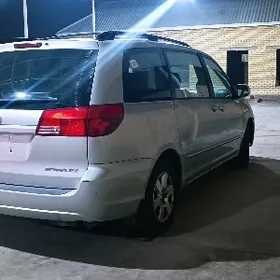 Toyota Sienna 2005