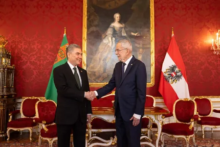 Гурбангулы Бердымухамедов пригласил президента Австрии посетить Ашхабад