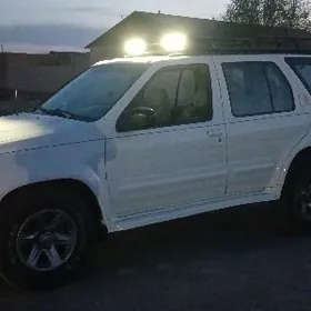 Nissan Pathfinder 2000