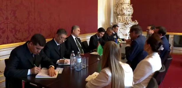 Türkmenistan we UNIDO «ýaşyl» senagat geçişiniň taslamalaryny maslahatlaşdy