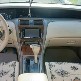 Toyota Avalon 2000