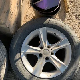 Mary diska pakryşga bile