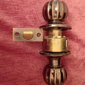 дверная ручка замок с защелкой